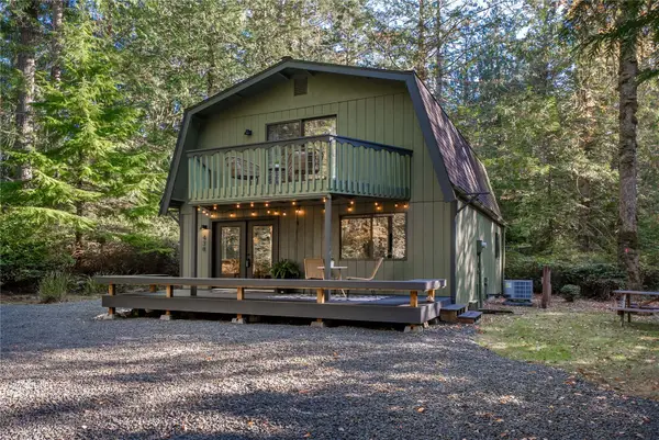 438 E Pointes Drive E, Shelton, WA 98584