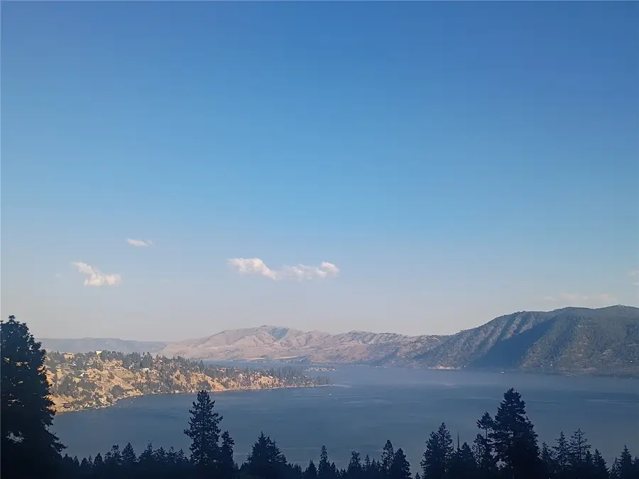 416 Mcclosky Drive S #282120410040, Chelan, WA 98816 - #3