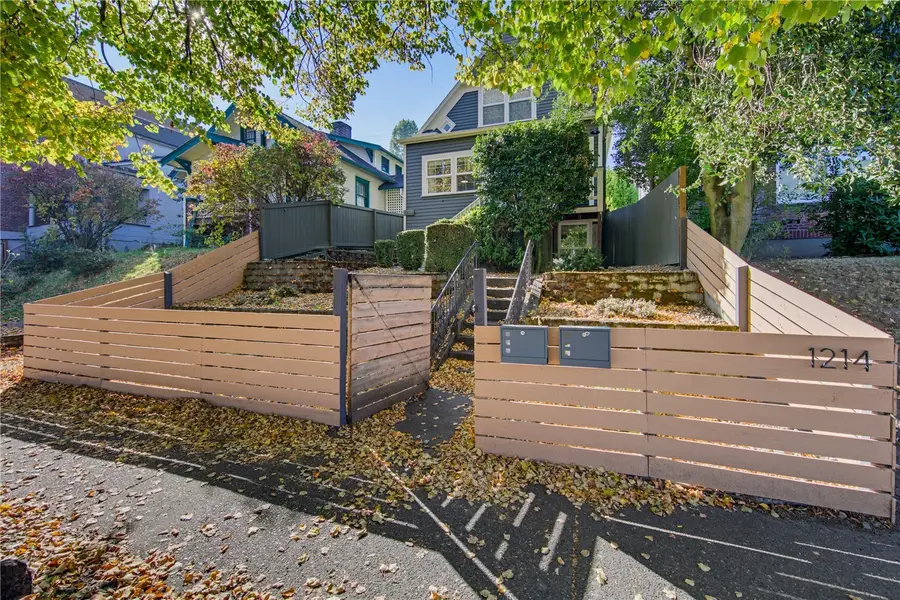 1214 Yakima Avenue #A & B, Tacoma, WA 98405 - #3