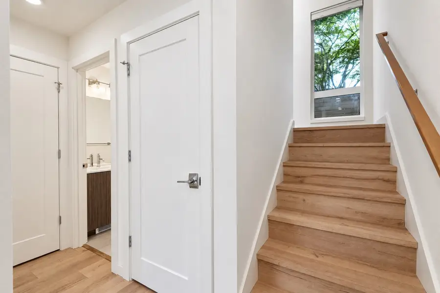 6317 9th Avenue Ne #D, Seattle, WA 98115 - #3