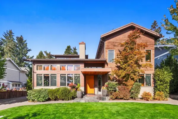 11042 SE 30th Street, Bellevue, WA 98004