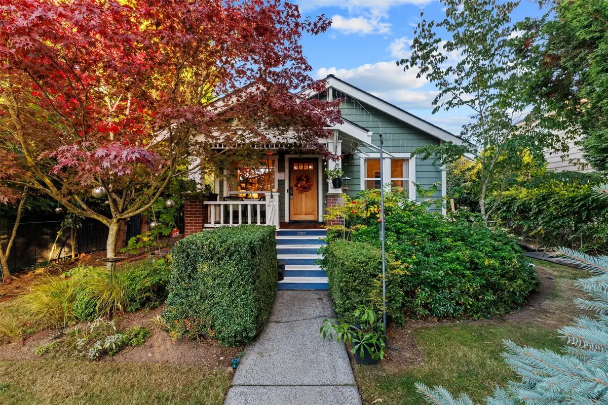 3820 44th Avenue Sw, Seattle, WA 98116 - #1