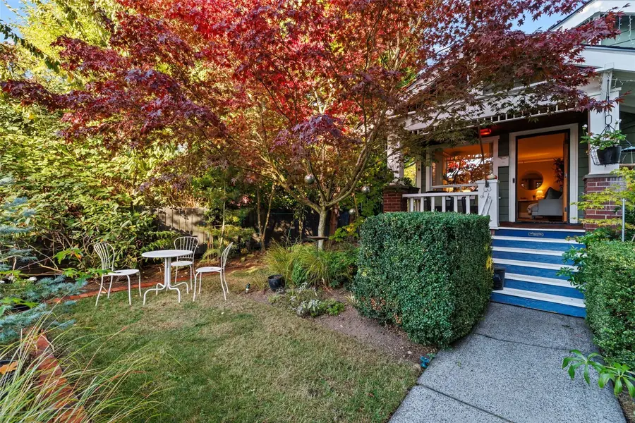 3820 44th Avenue Sw, Seattle, WA 98116 - #2