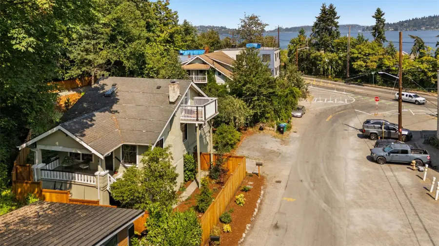 10015 68th Avenue S, Seattle, WA 98178 - #2