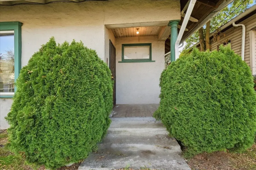 1218 S 25th Street, Tacoma, WA 98405 - #3