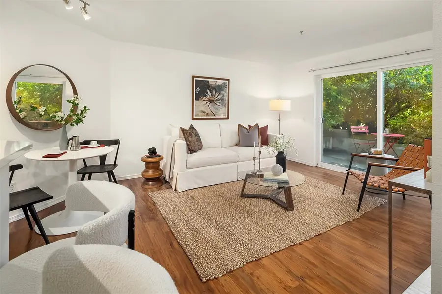 323 Queen Anne Avenue N #217, Seattle, WA 98109 - #3