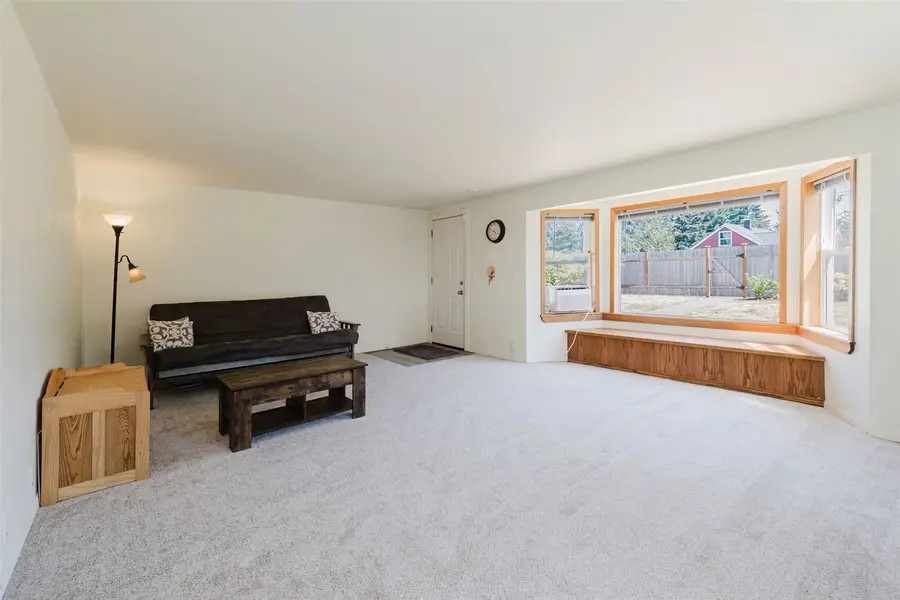 143 Dora, Bremerton, WA 98312 - #3
