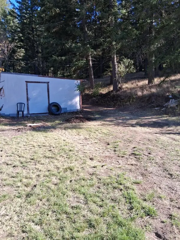 9 Forest Edge Road, Oroville, WA 98844