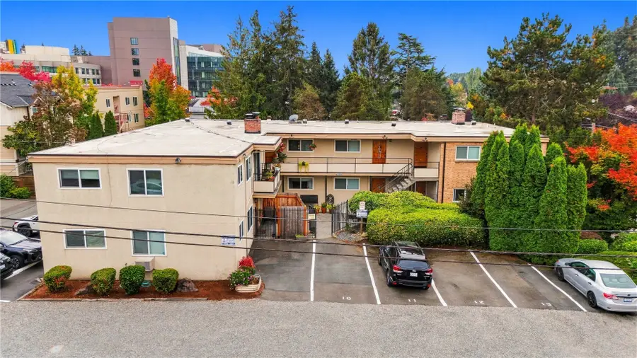 4001 NE 50th Street, Seattle, WA 98105 - #2
