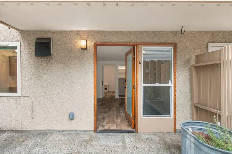 4001 NE 50th Street, Seattle, WA 98105 - #3