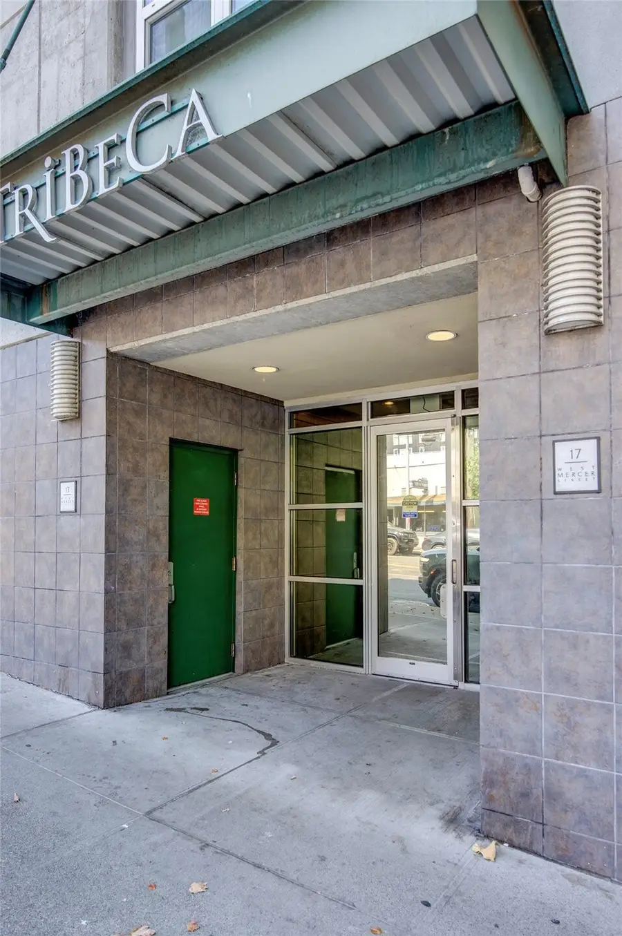 17 W Mercer Street #104, Seattle, WA 98119 - #3