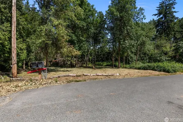 122 155th Avenue Se, Renton, WA 98059