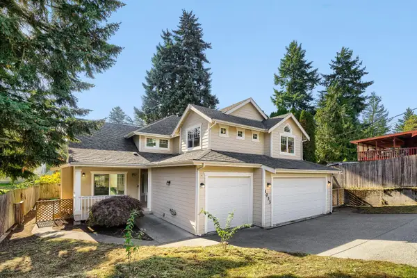 1033 S 128th Street, Burien, WA 98168
