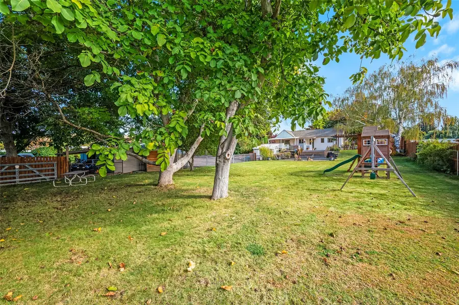 344 N Joseph Avenue, East Wenatchee, WA 98802 - #2