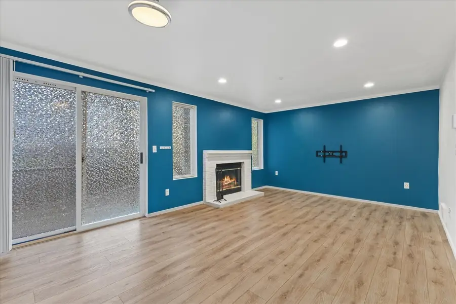 21904 56th Avenue W #B2, Mountlake Terrace, WA 98043 - #3