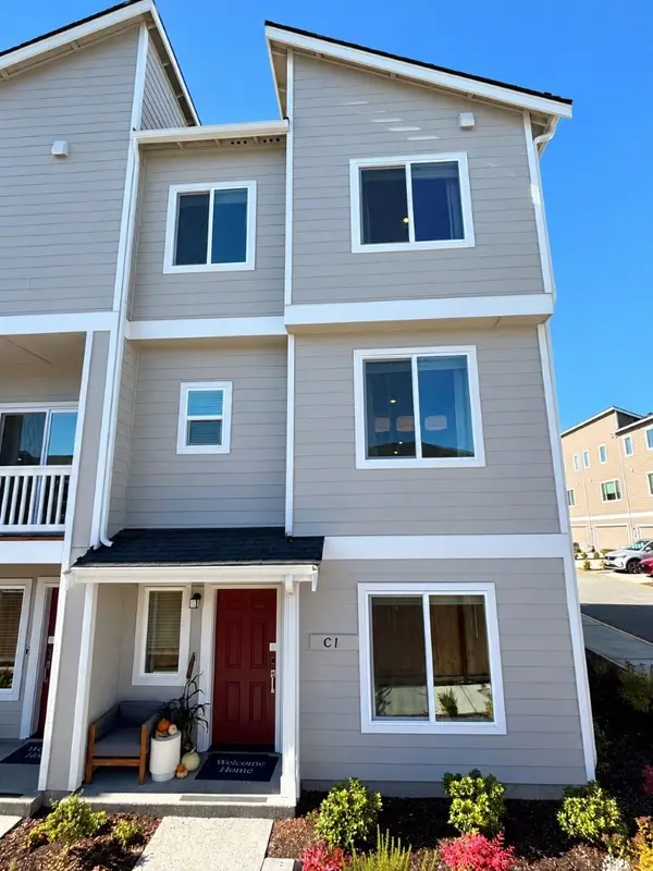 9811 31st Avenue Se #C1, Everett, WA 98208