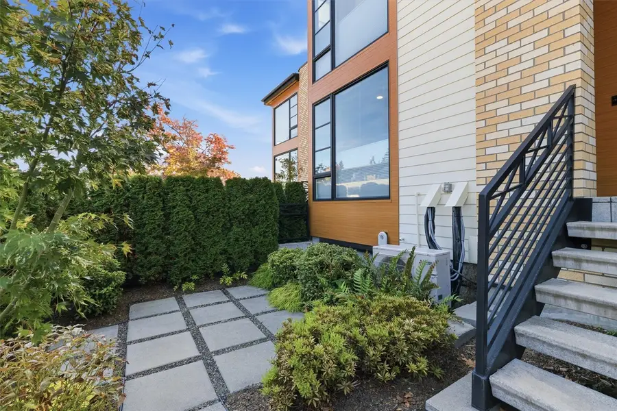 1309 Market Street, Kirkland, WA 98033 - #2