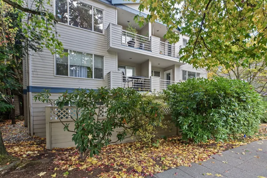 2727 Franklin Avenue E #202, Seattle, WA 98102 - #2