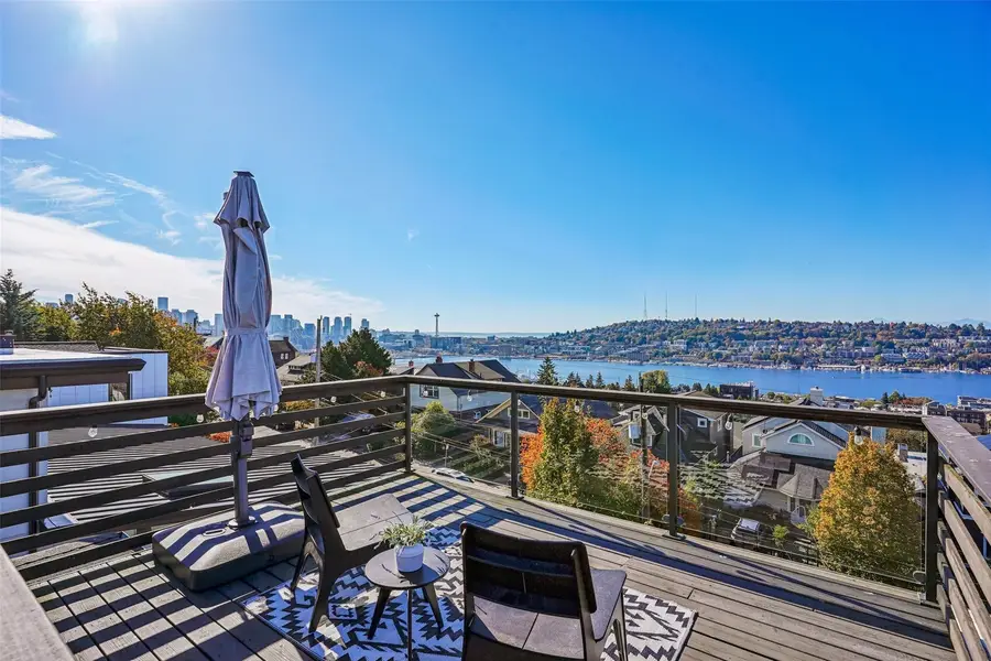 2220 Broadway E, Seattle, WA 98102 - #2