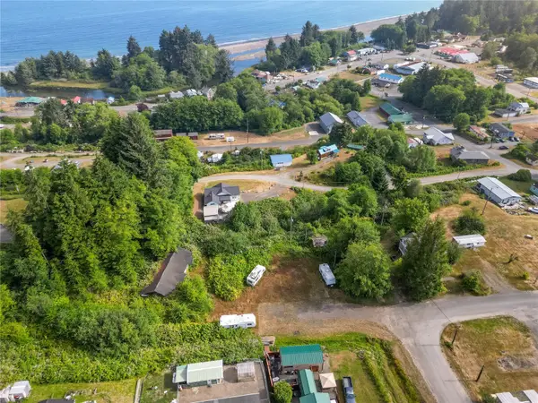 150 8th Street #152, Clallam Bay, WA 98326