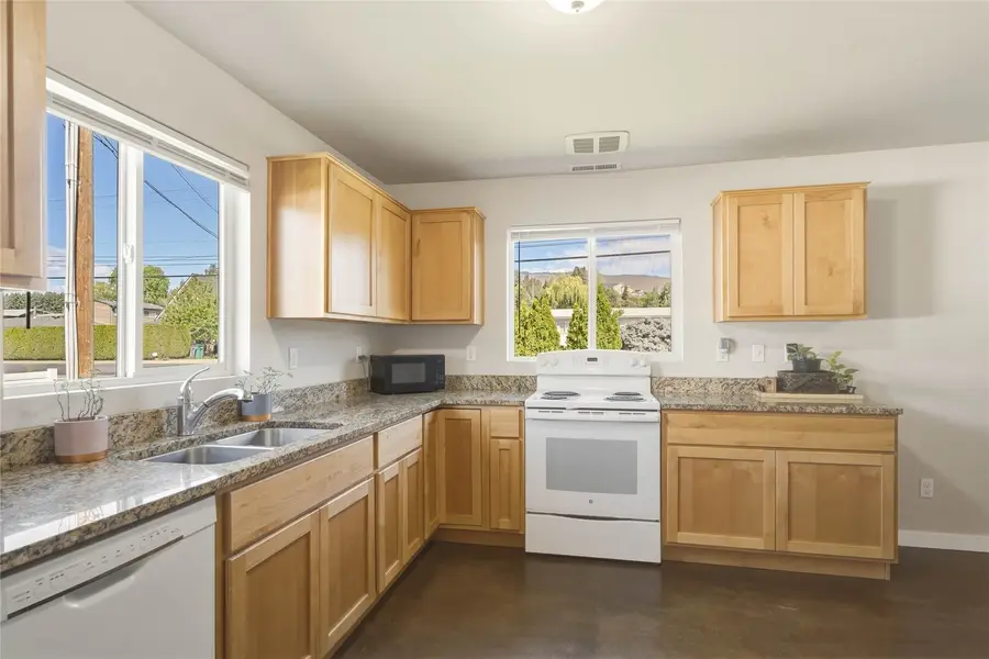 25 Sun Valley Drive, Wenatchee, WA 98801 - #3