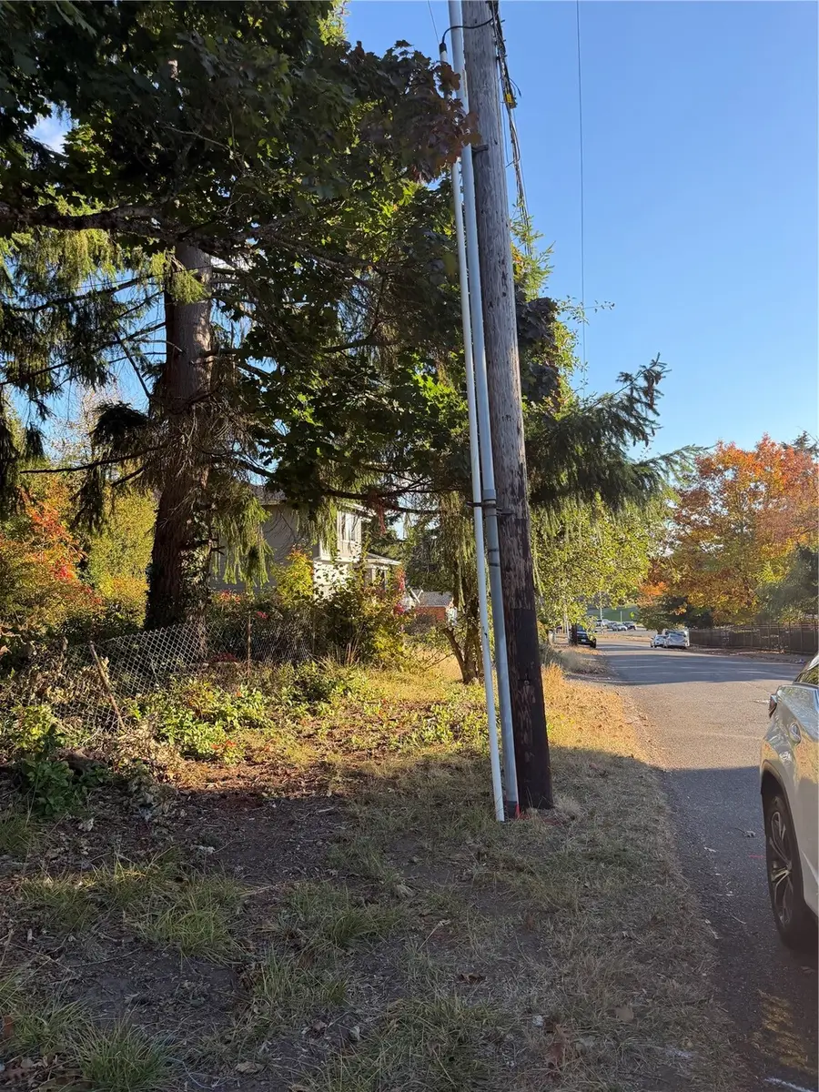 1801 S Mason Avenue, Tacoma, WA 98405 - #2