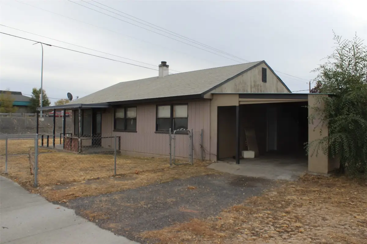 1237 E Terrace Avenue, Moses Lake, WA 98837 - #1