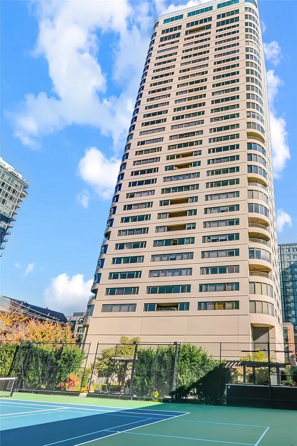 1301 Spring Street #19I, Seattle, WA 98104 - #1