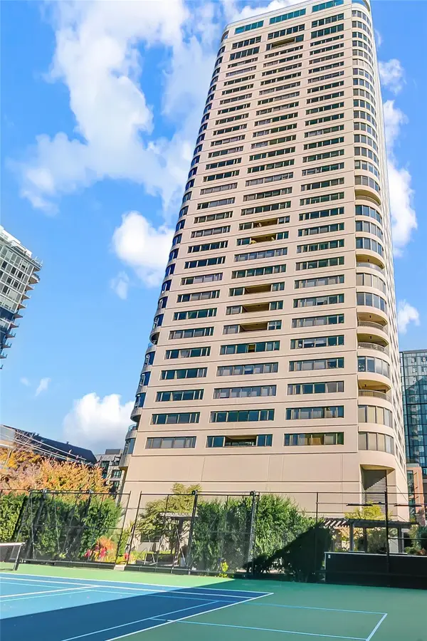 1301 Spring Street #19I, Seattle, WA 98104