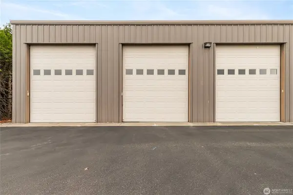 2305 Leatherwood Dr. #2, Lynden, WA 98264