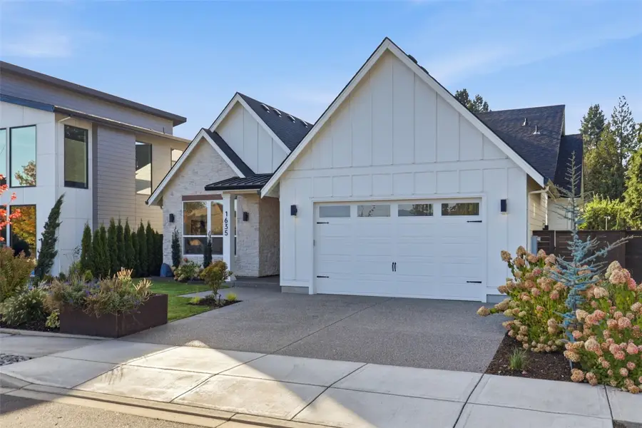 1635 N 25th Street, Washougal, WA 98671 - #3