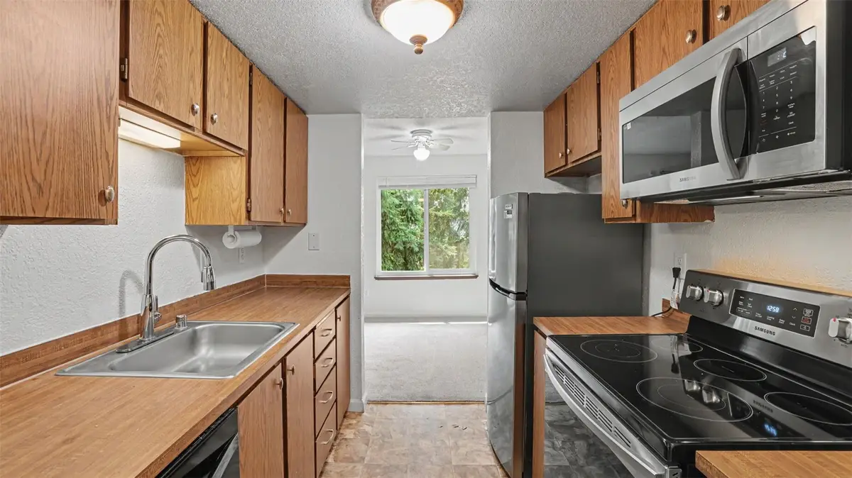 10021 SE 235th Place #B303, Kent, WA 98031 - #1