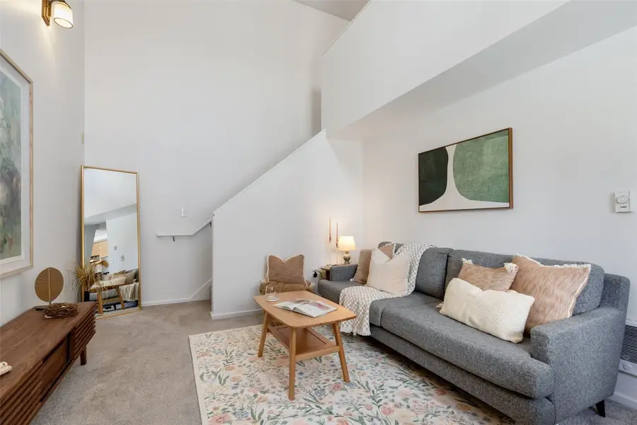 425 Vine St #721, Seattle, WA 98121 - #3