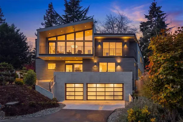 1653 105th Avenue Se, Bellevue, WA 98004