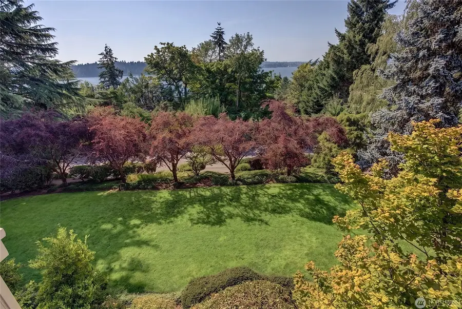 4715 81st Avenue Se, Mercer Island, WA 98040 - #3