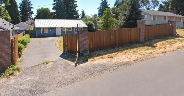 11734 14th Avenue S, Seattle, WA 98168