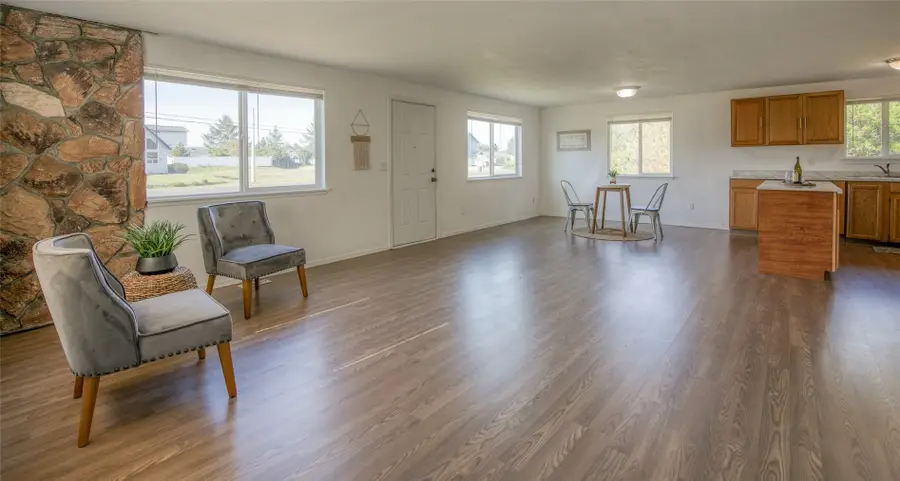 406 Ocean Shores Blvd Street Sw, Ocean Shores, WA 98569 - #3