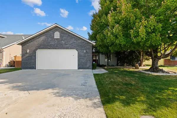 705 S 87th Avenue, Yakima, WA 98908