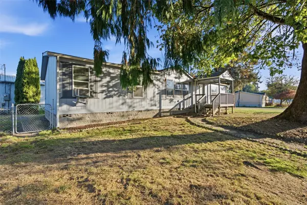 320 S 2nd Street, Toledo, WA 98591