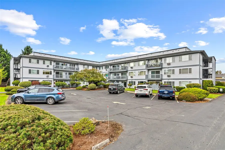2005 Tibbetts Drive #303, Longview, WA 98632 - #3