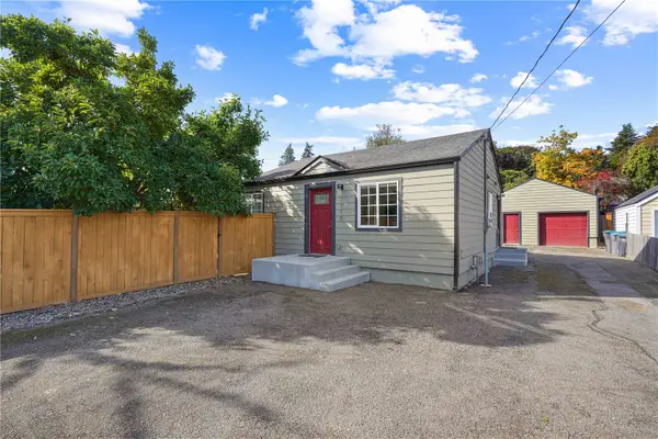 1715 Snyder Avenue, Bremerton, WA 98312