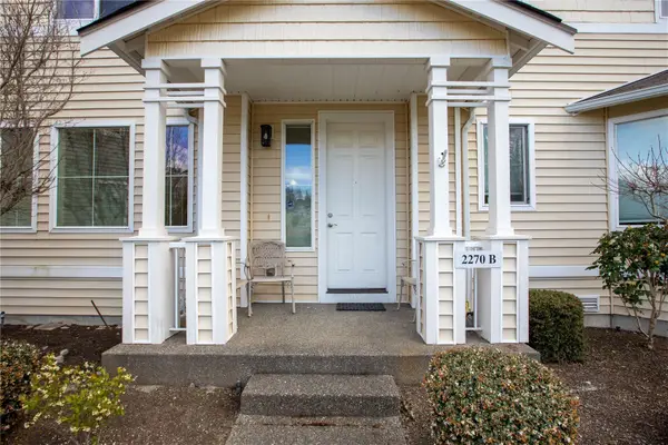 2270 Bobs Hollow Lane, Dupont, WA 98327