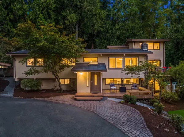 12034 206th Place Se, Issaquah, WA 98027