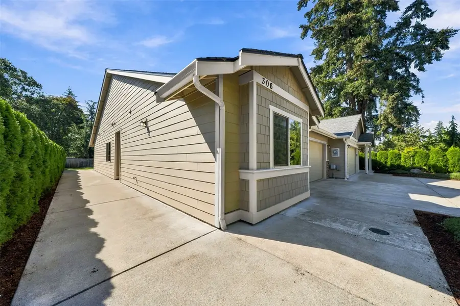 306 154th St E, Tacoma, WA 98445 - #2