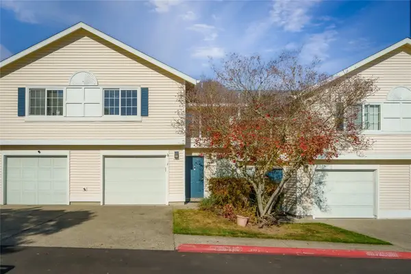 927 132nd Street Sw #C2, Everett, WA 98204