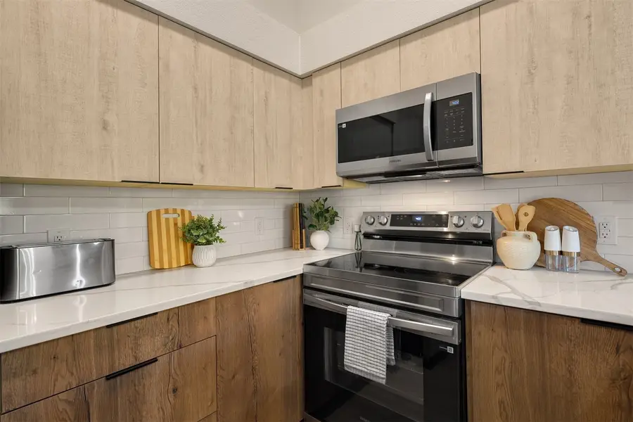 202 Mountain Park Boulevard Sw #B303, Issaquah, WA 98027 - #2