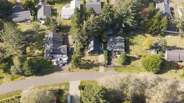 863 Falls Of Clyde Loop Se, Ocean Shores, WA 98569