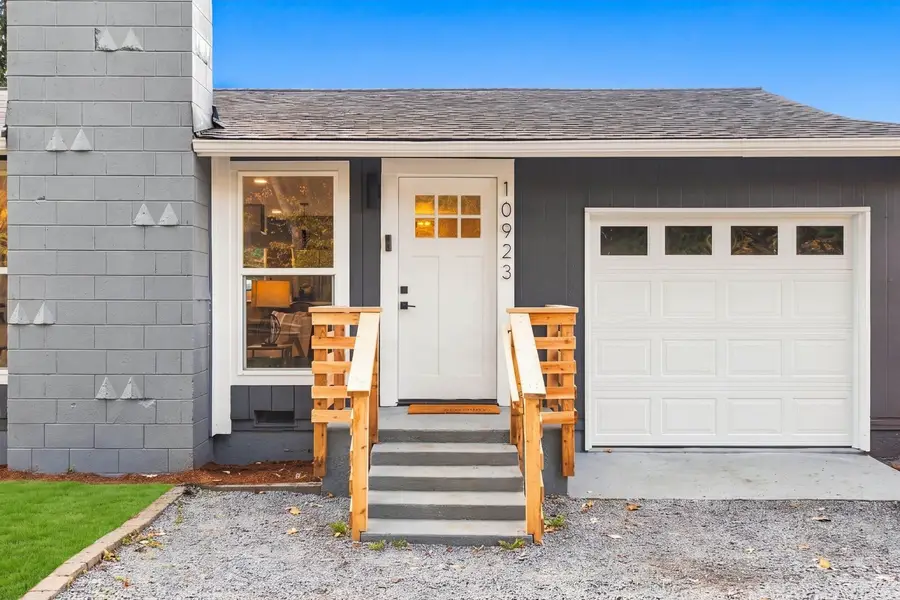 10923 28th Street Ne #A, Lake Stevens, WA 98258 - #2