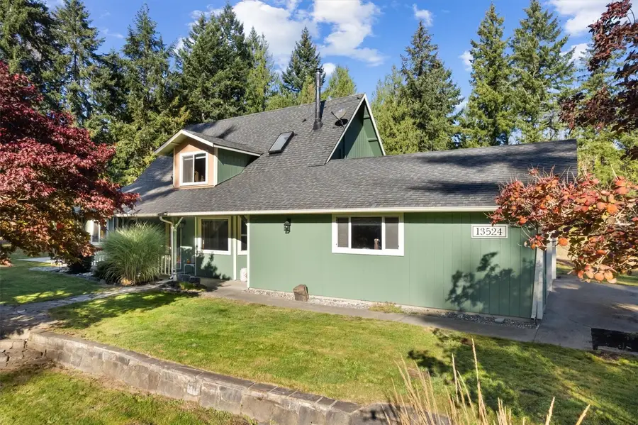 13524 Land Lane Se, Rainier, WA 98576 - #2