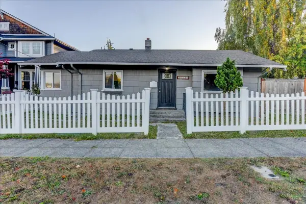 3813 N Mullen Street, Tacoma, WA 98407